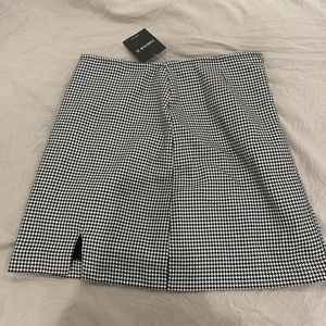 Forever 21 black plaid checkered skirt